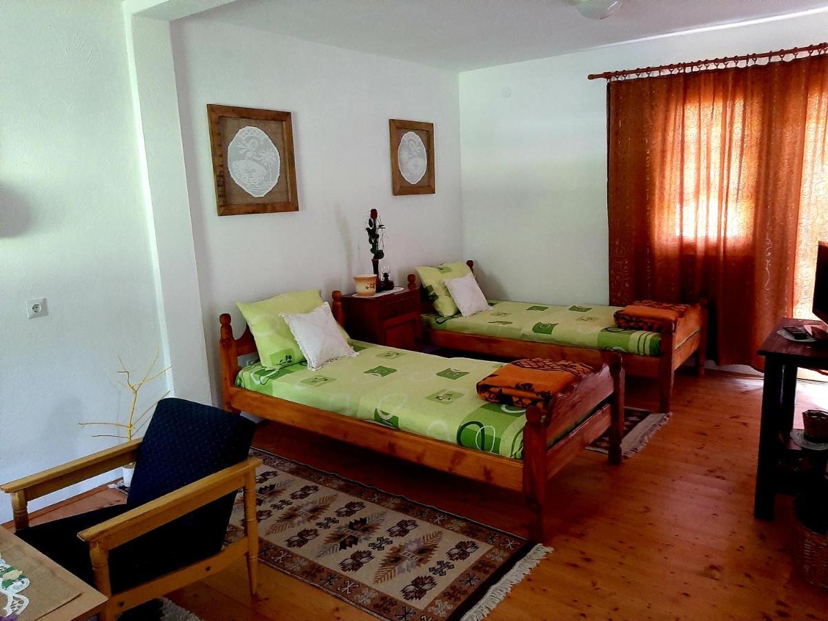 Kosta'S Romantic House Plav Kültér fotó